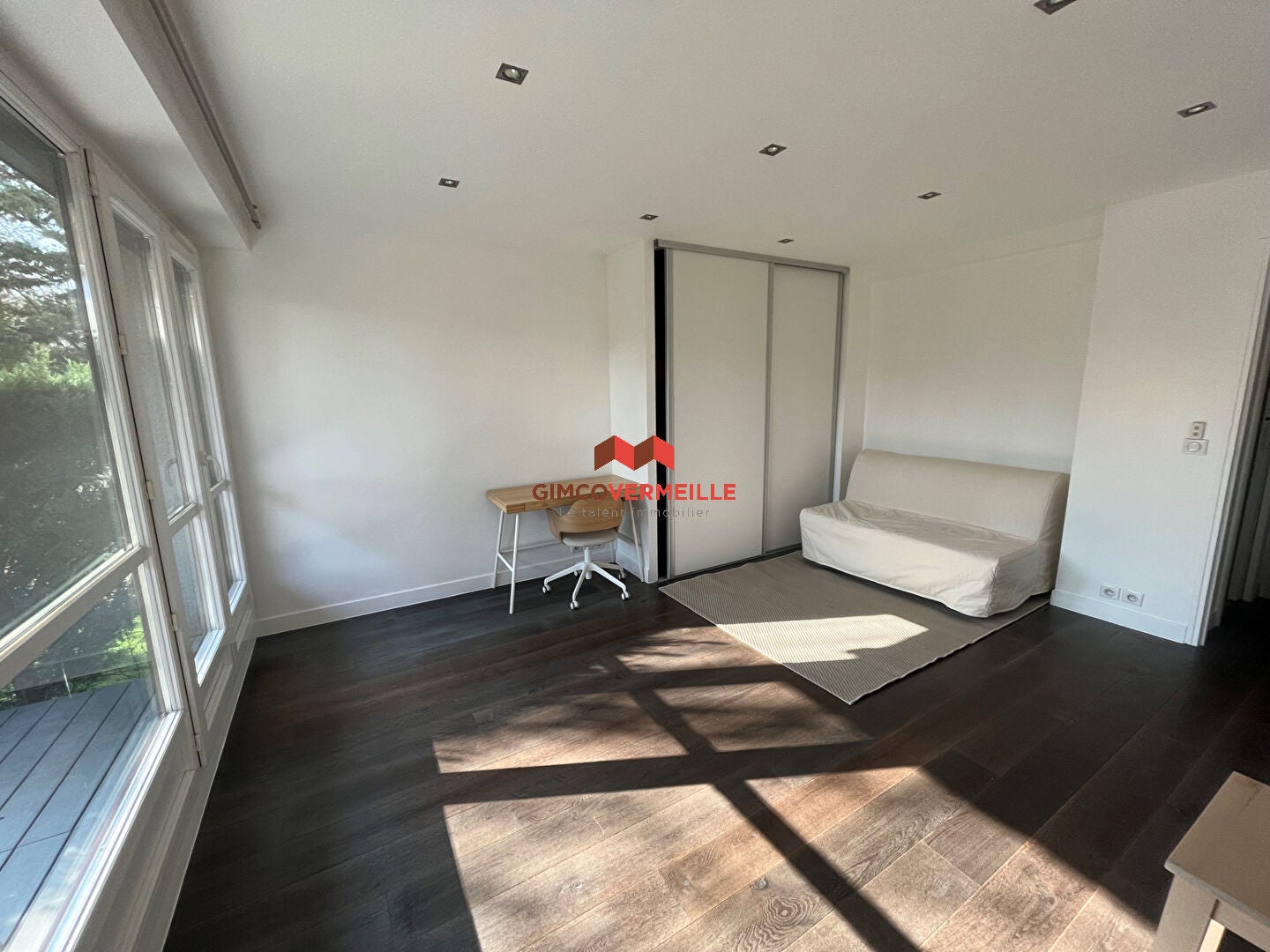 Flat Avenue Albert 1er in Rueil-Malmaison