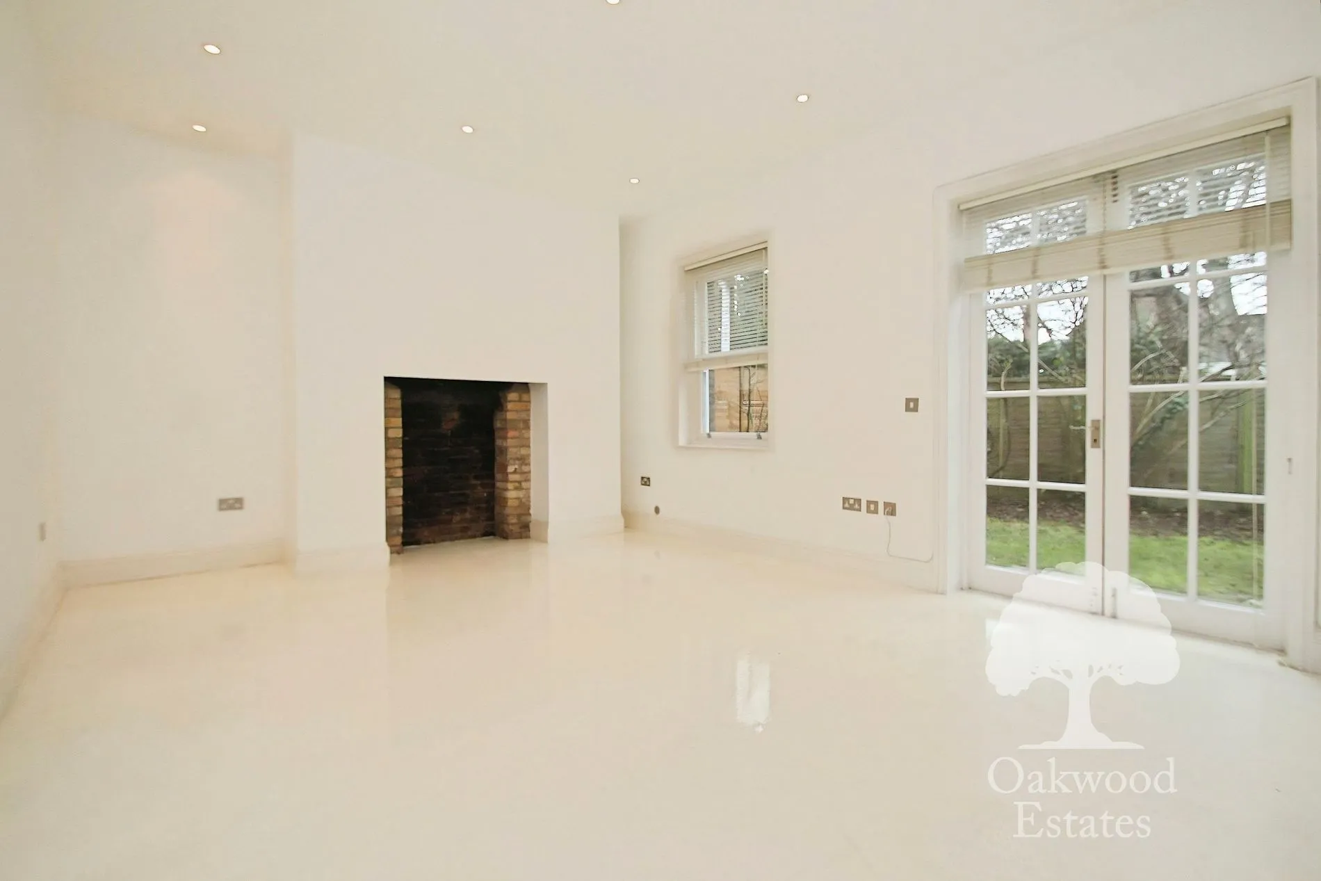 House Charnwood Road in Greater London