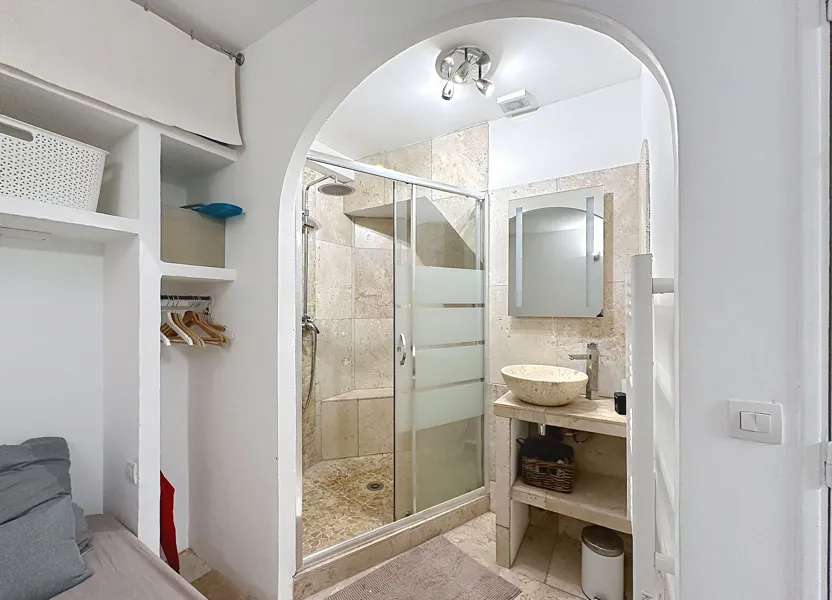 Appartement Place des Châtaignes à Avignon