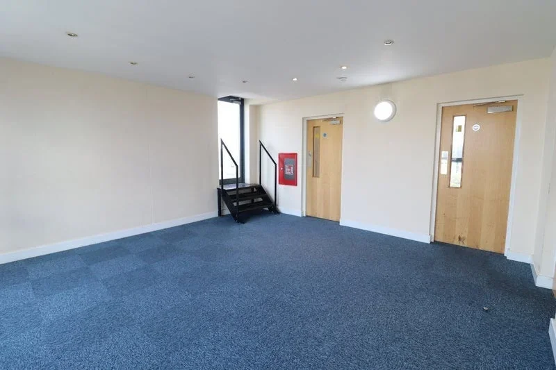 Room East India Dock Road in Greater London