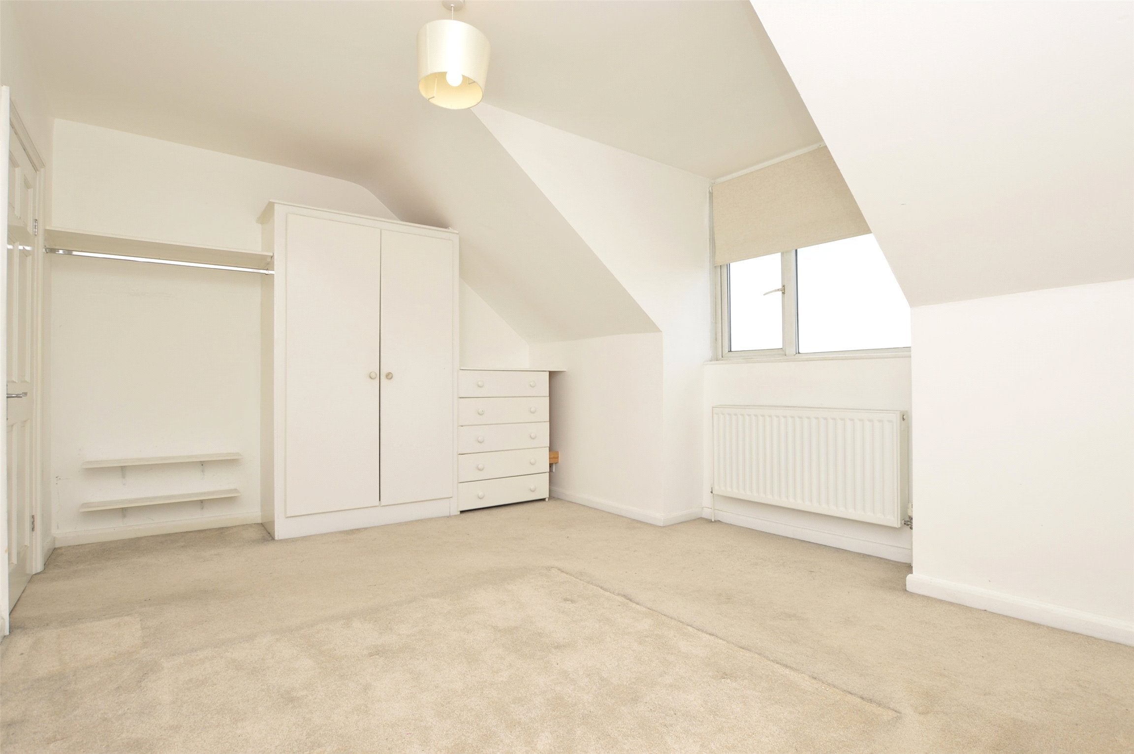 Flat Garlands Road in Reigate and Banstead