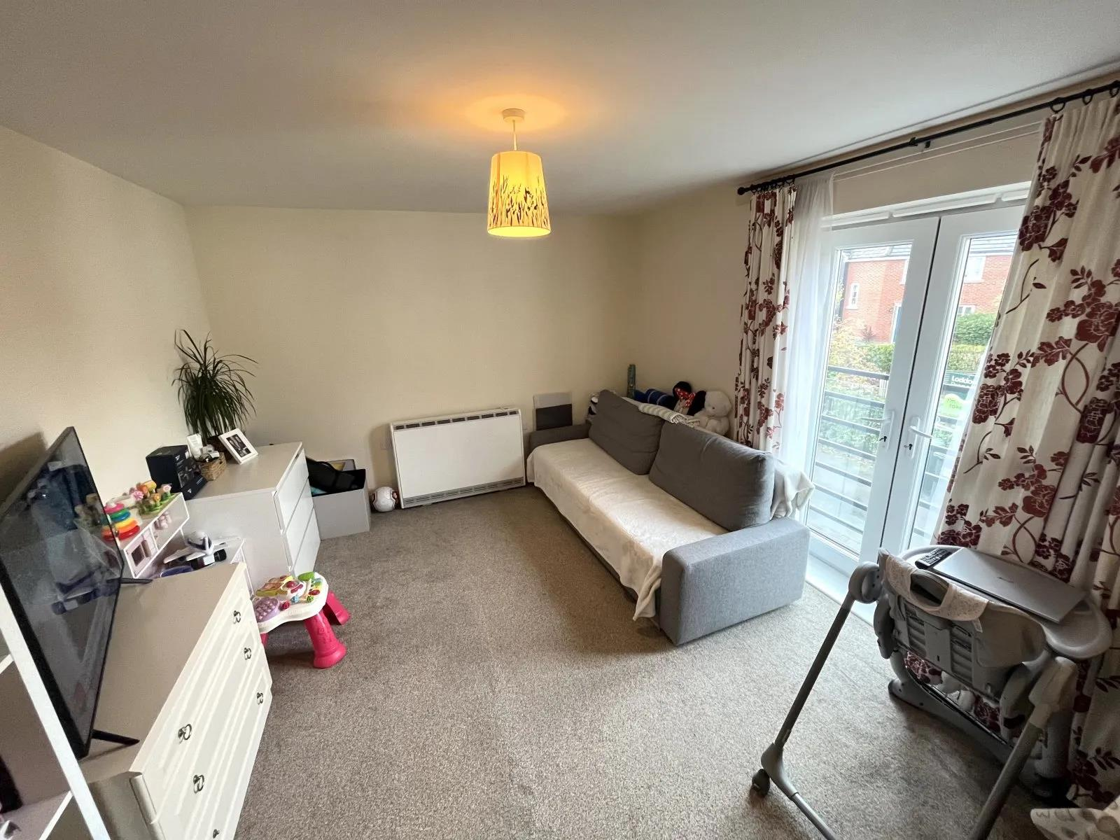 Flat Merryweather Way in Basingstoke and Deane
