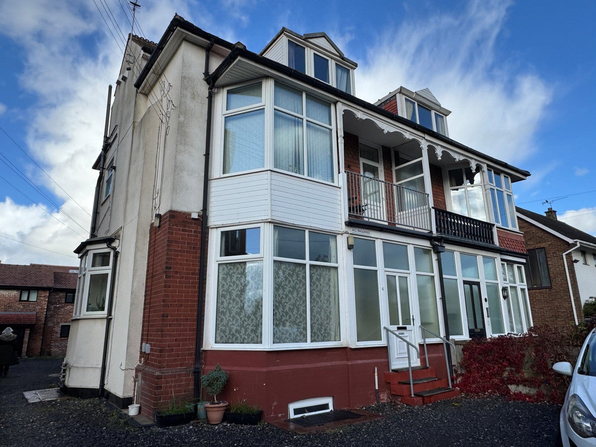 Flat Cyprus Avenue in Borough of Fylde
