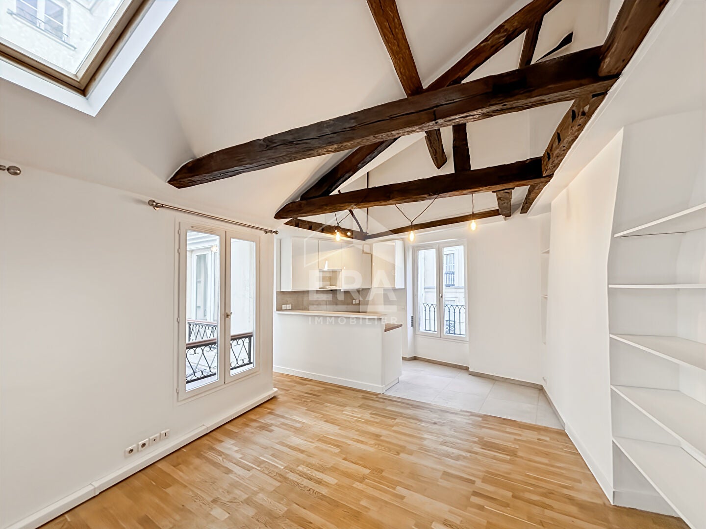Flat Rue de la Grange Batelière in Paris