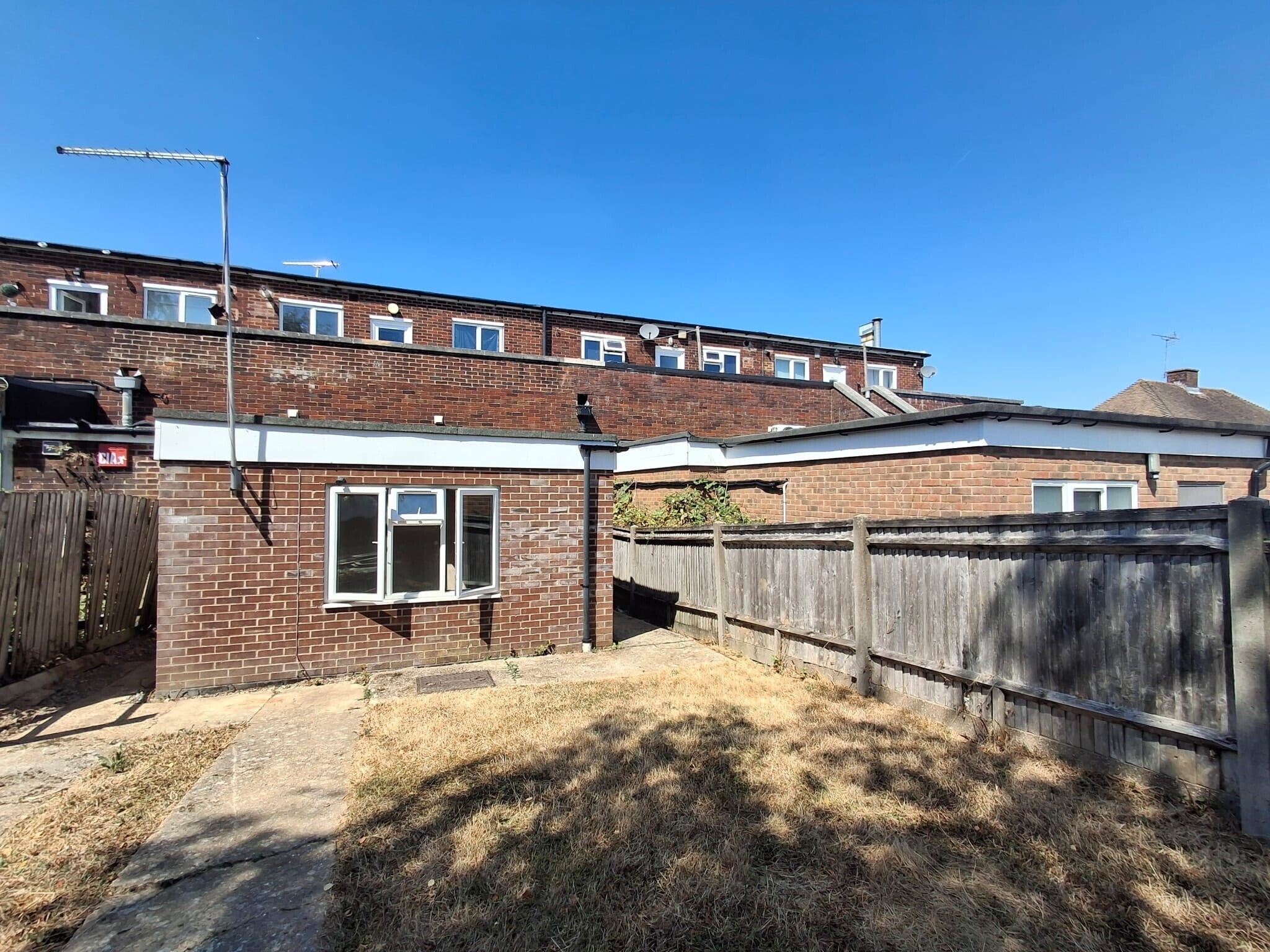 Flat Hazleton Way in Havant