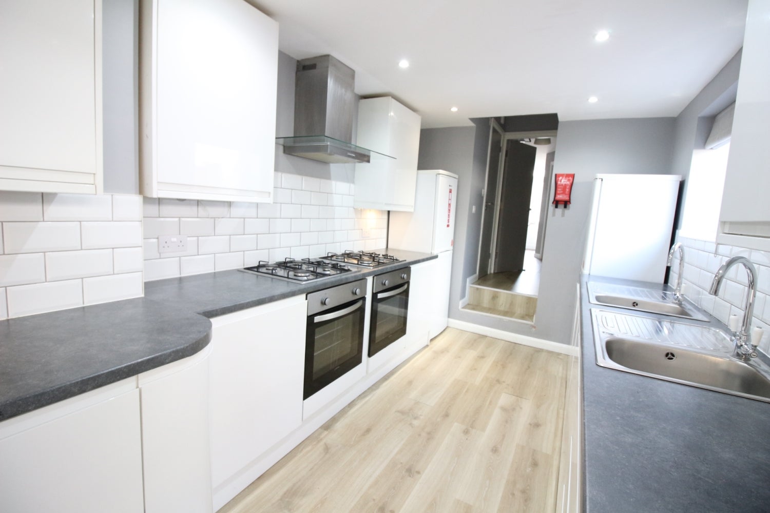 House Rhymney Terrace in Cardiff