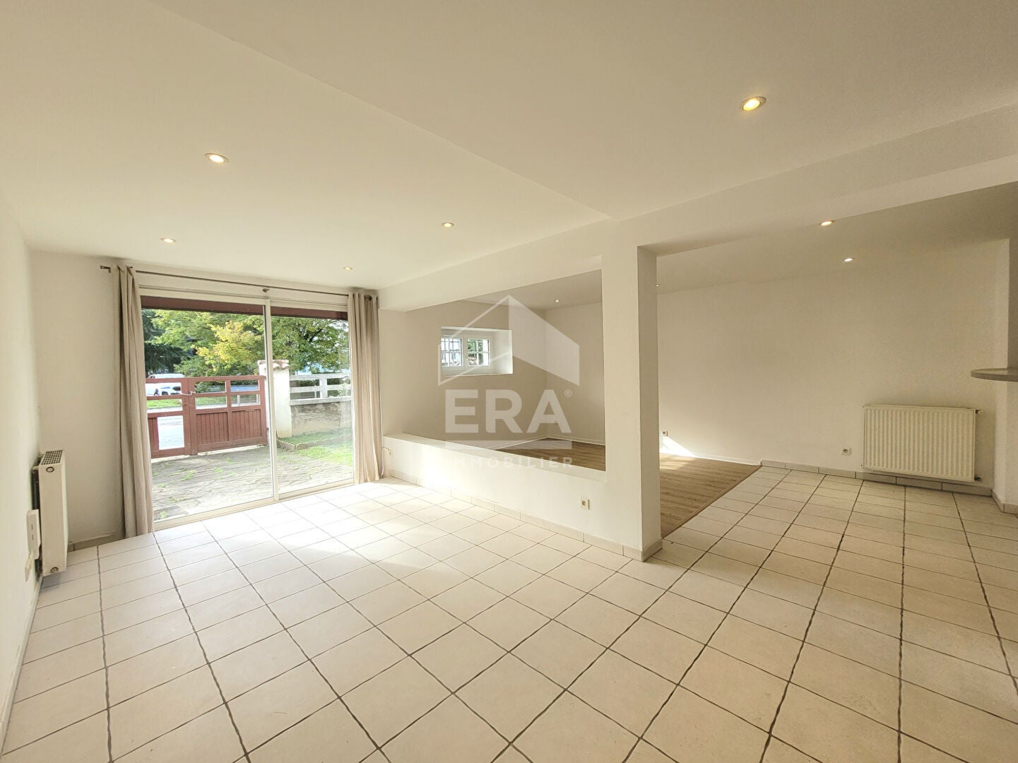 Flat Square Georges Besson in Pau