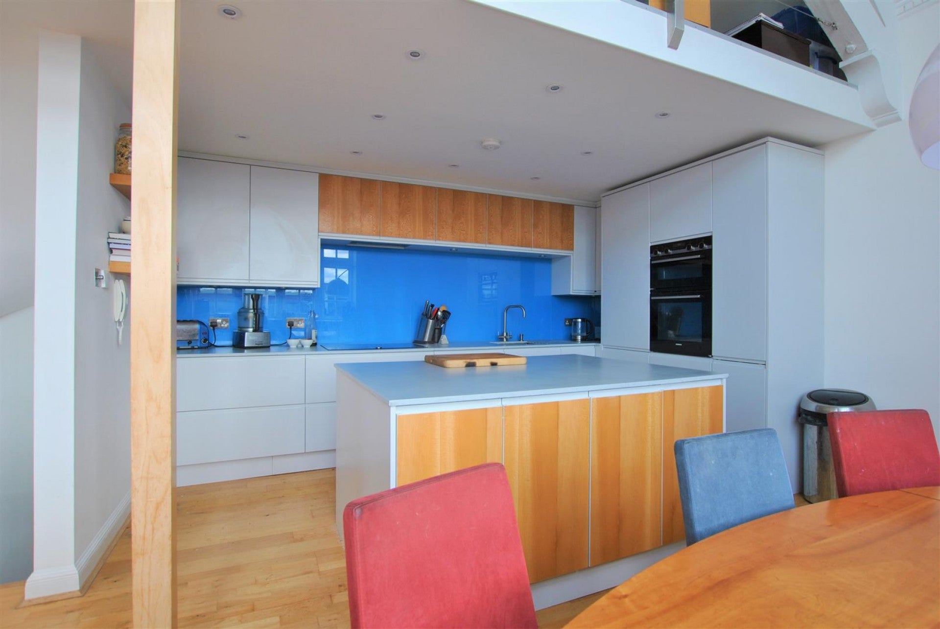 Room Maxse Road in Bristol