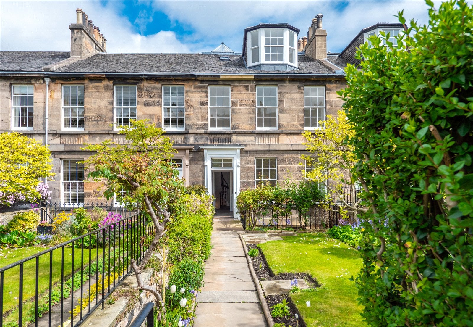 House Ann Street in City of Edinburgh