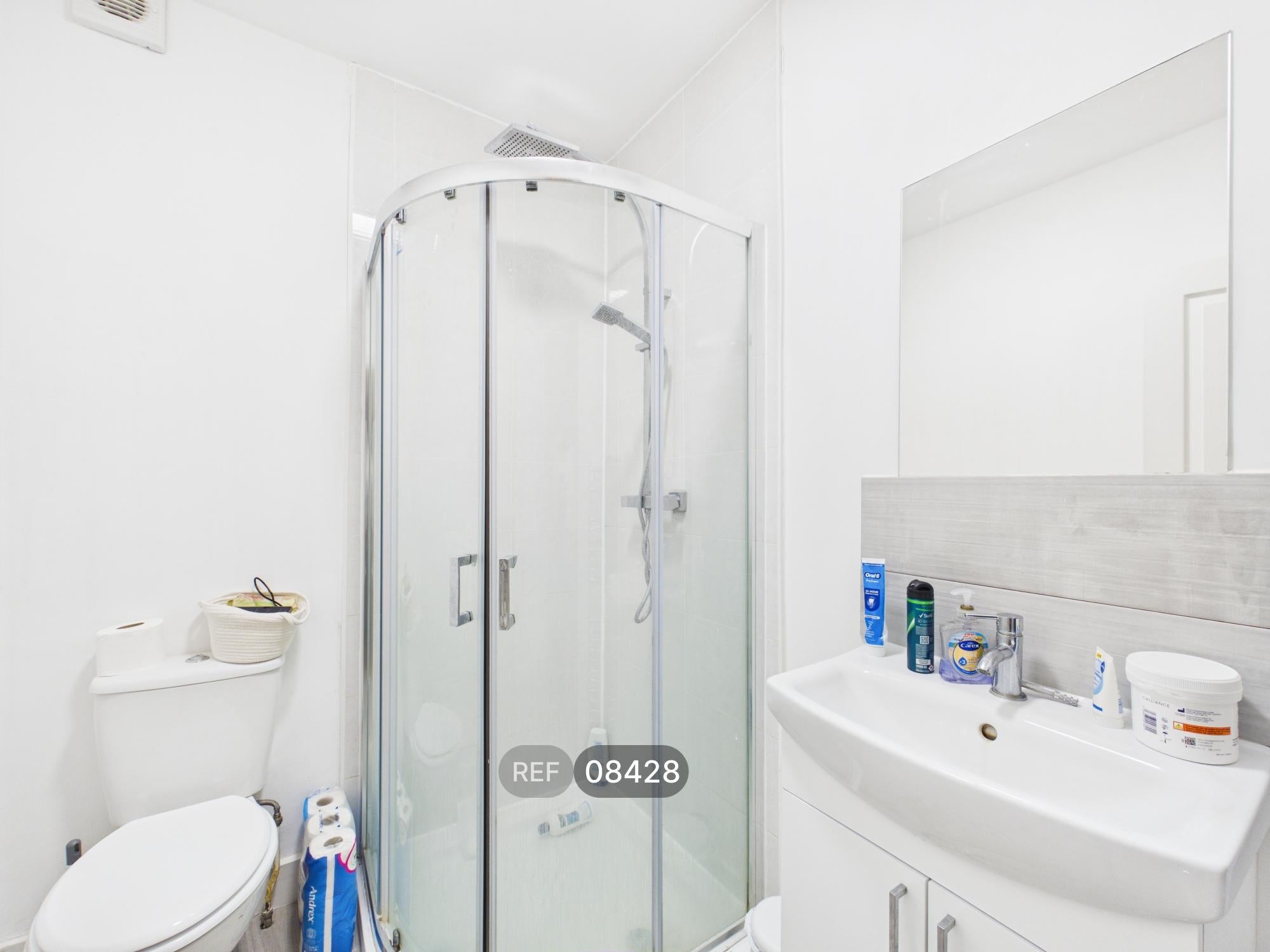 Flat Upper Tulse Hill in Greater London