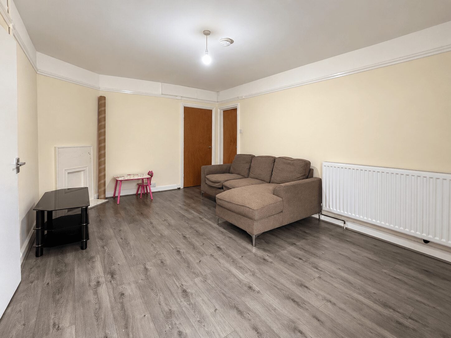 Flat Totteridge Road in High Wycombe