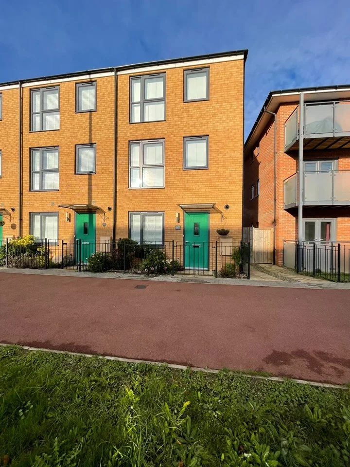 House Countess Way in Milton Keynes