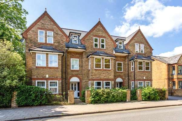 Flat Osborne Mews in Windsor