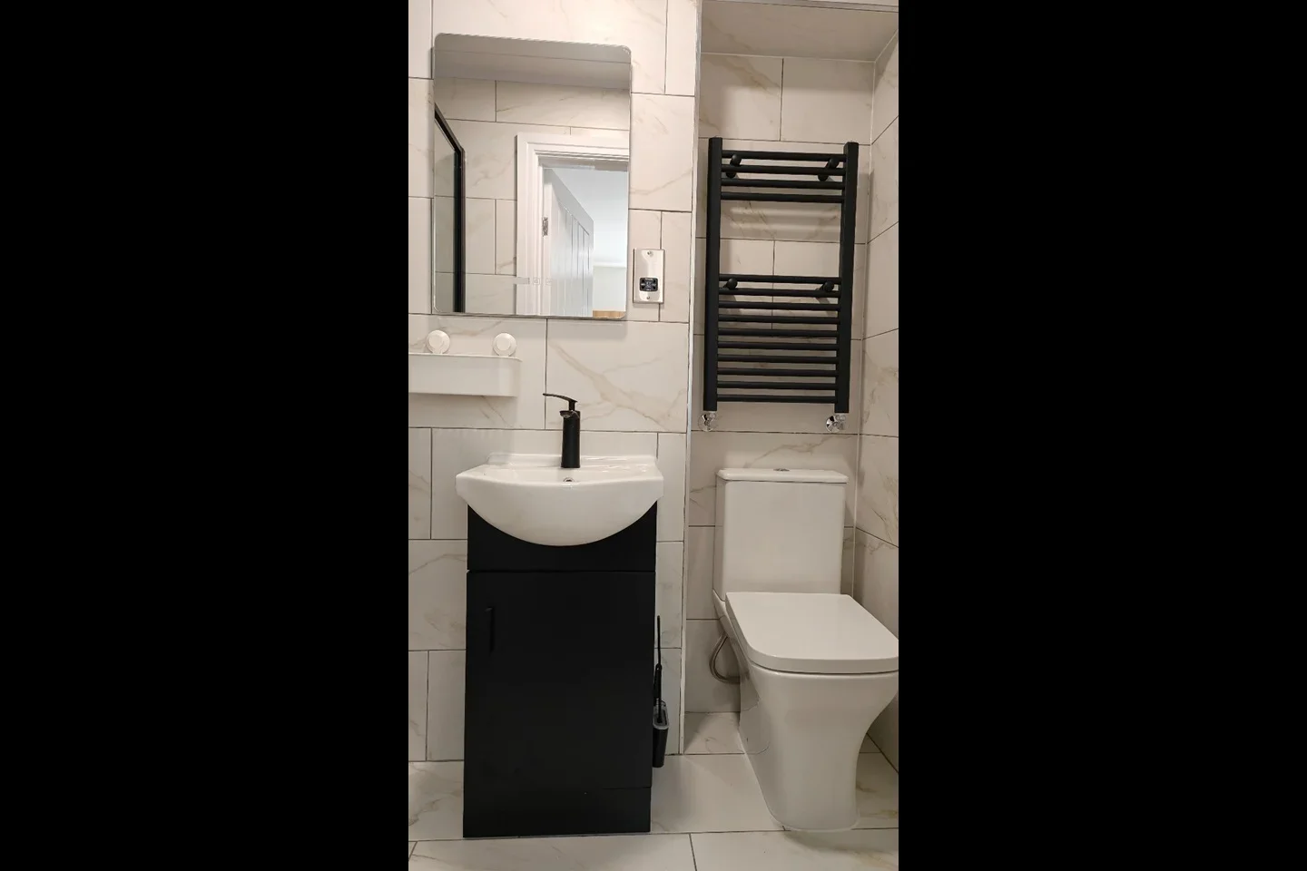 Room North Street in Reigate and Banstead