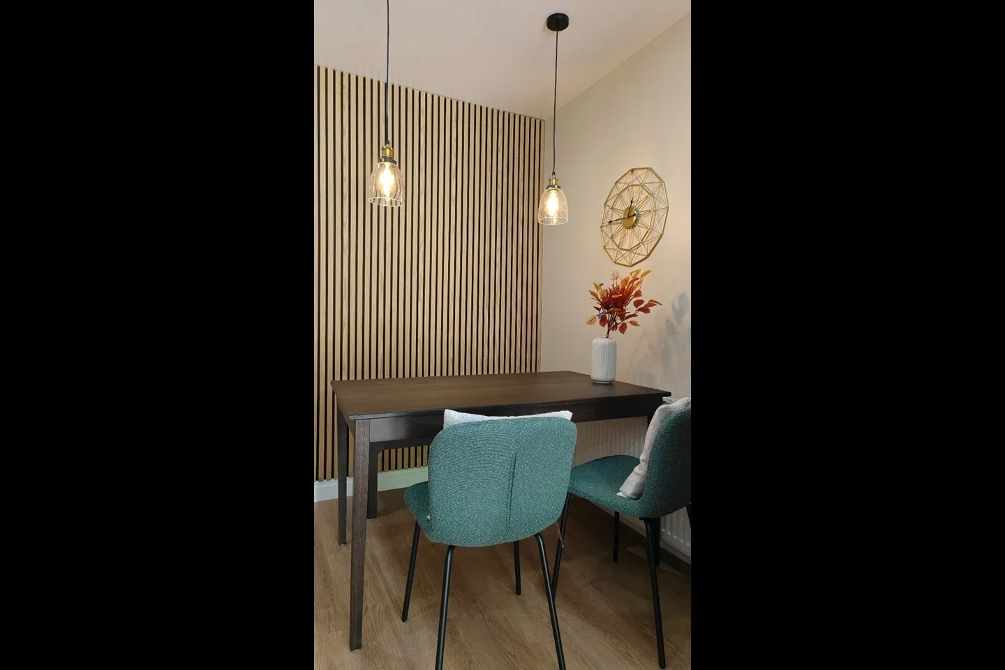 Room North Street in Reigate and Banstead