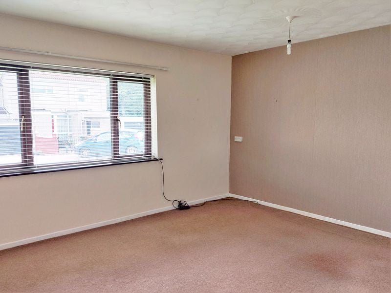 Flat Wedgewood Court in Van