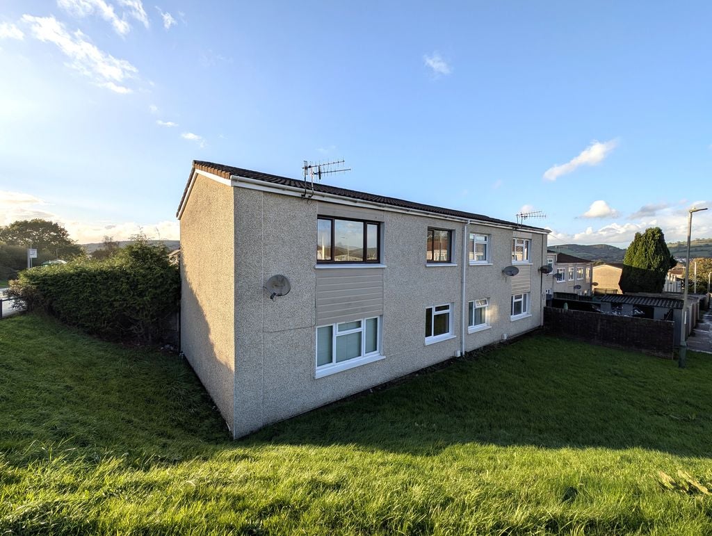 Flat Wedgewood Court in Van