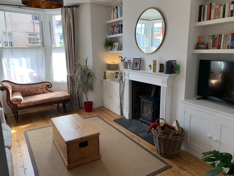 Room Beauley Road in Bristol