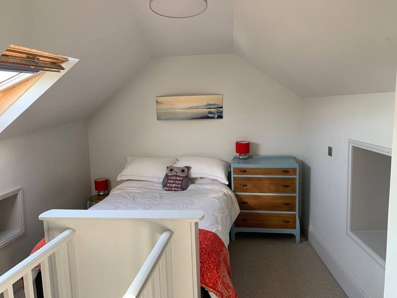 Room Beauley Road in Bristol
