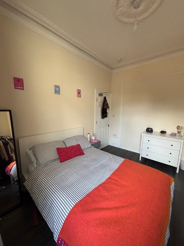 Room Bayston Road in Greater London