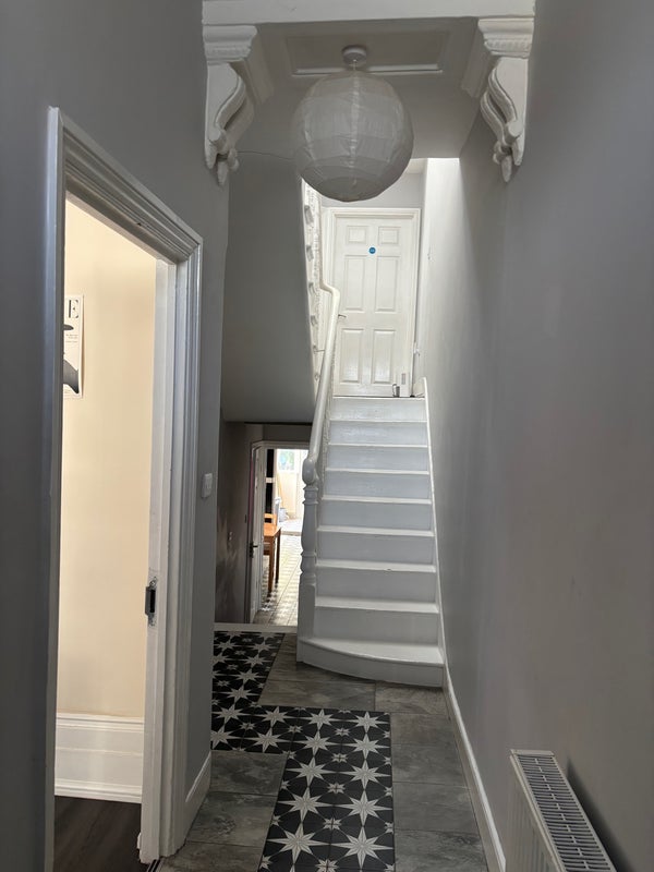Room Bayston Road in Greater London