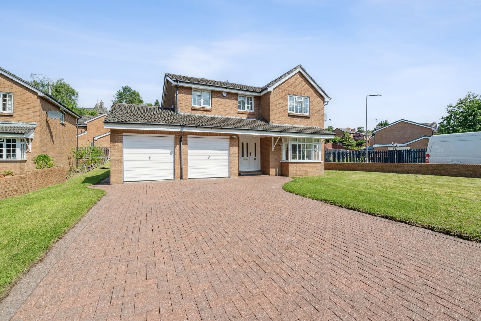 House Springkell Drive in Glasgow
