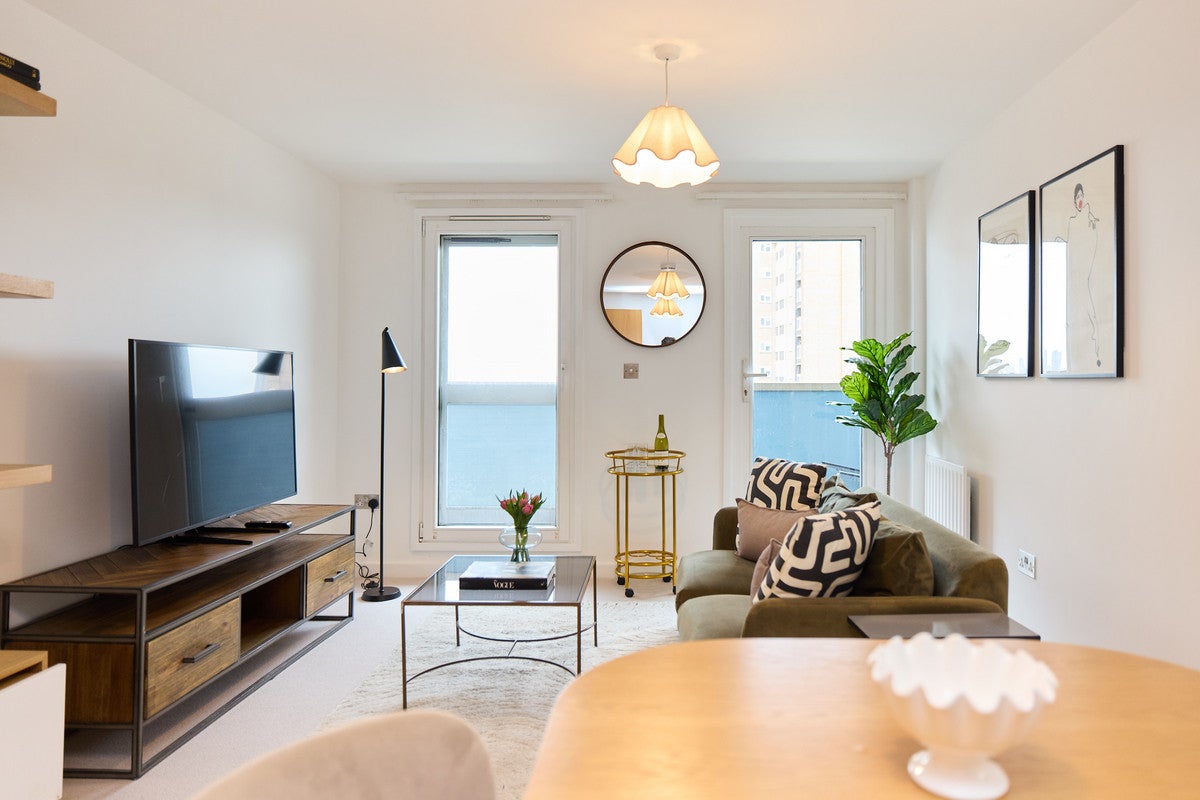 Flat Chatham Place in Greater London