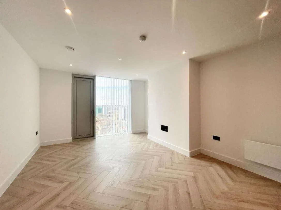 Flat Collier Street in Salford