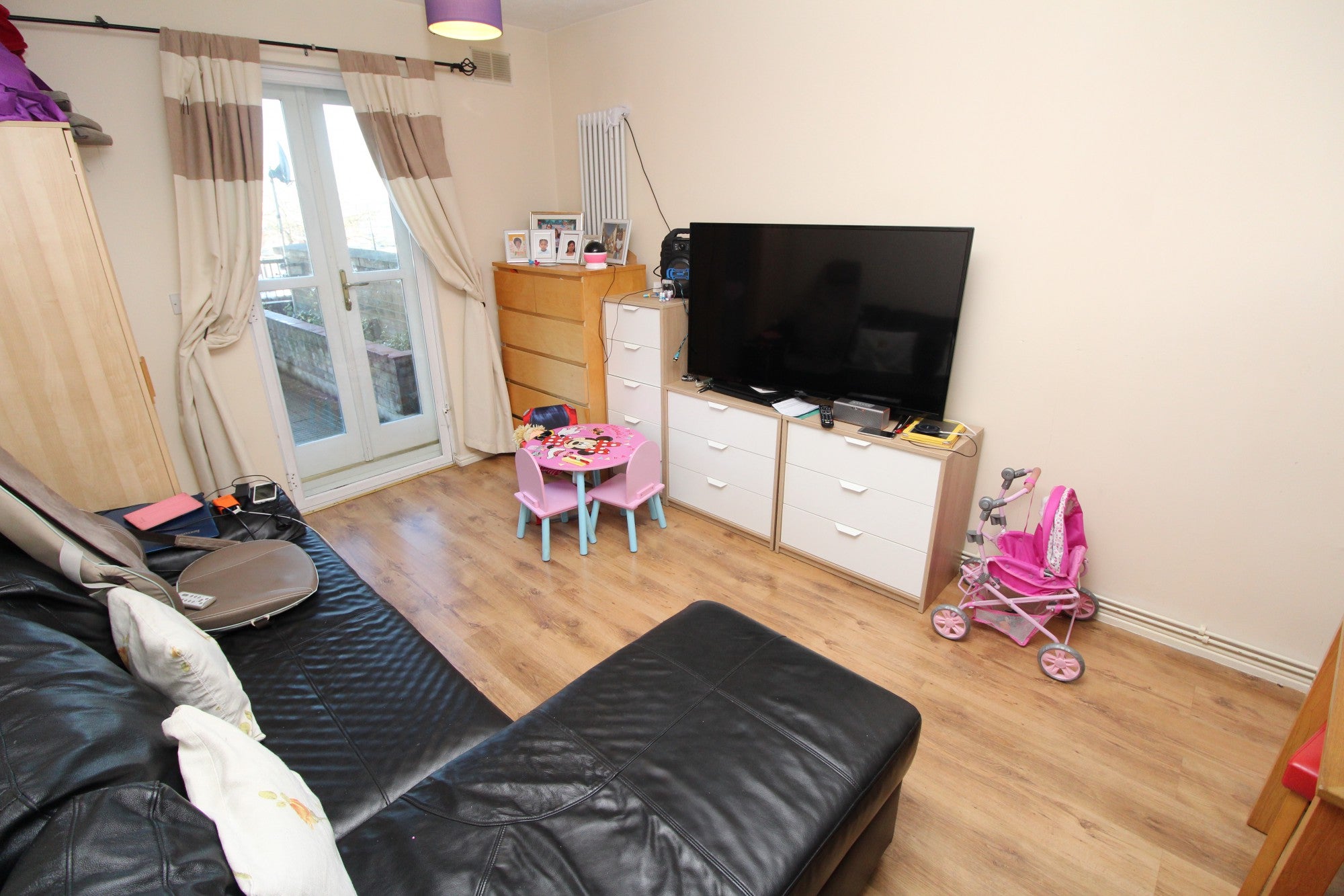 Flat London Road in Greater London