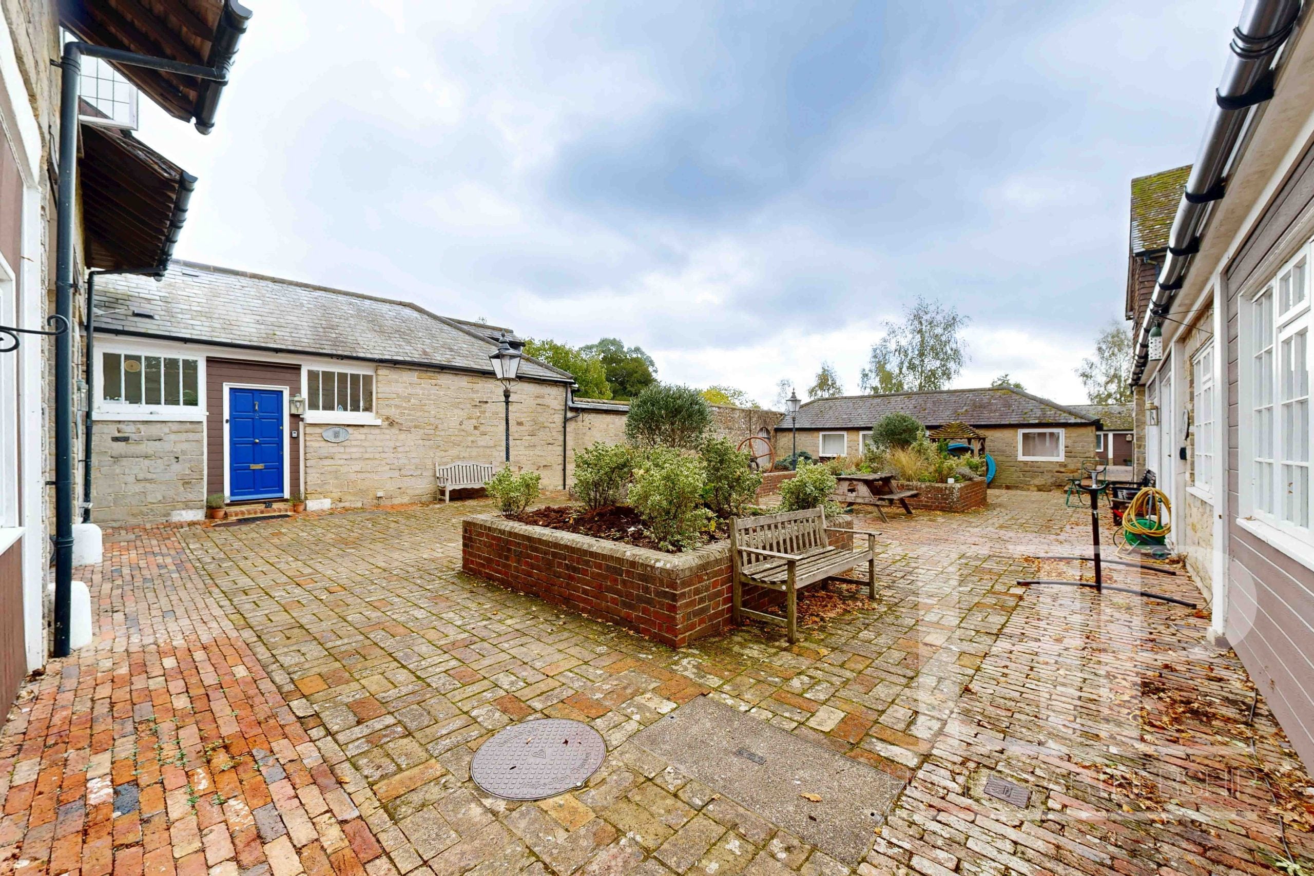 Flat Brantridge Park Drive in Mid Sussex