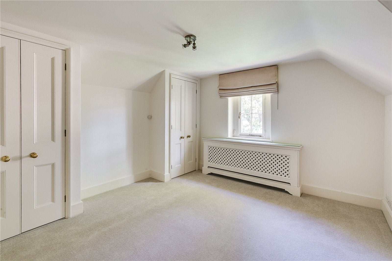 House Park Village West in Greater London