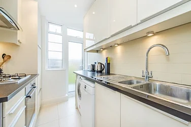 Flat Eamont Street in City of Westminster