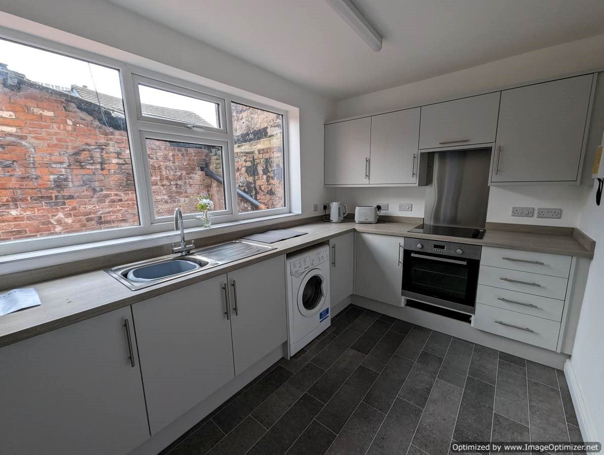 Room South Street in Crewe