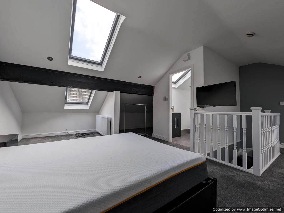 Room South Street in Crewe
