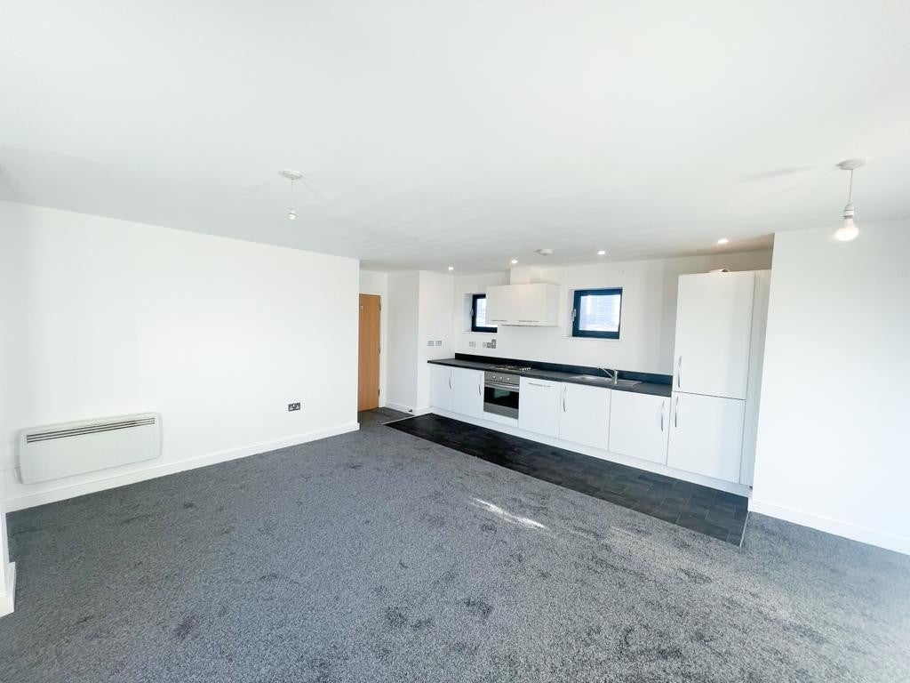 Flat Penn Road in Wolverhampton