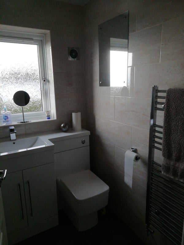 House Llanmead Gardens in Rhoose