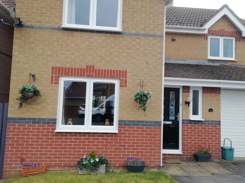 House Llanmead Gardens in Rhoose