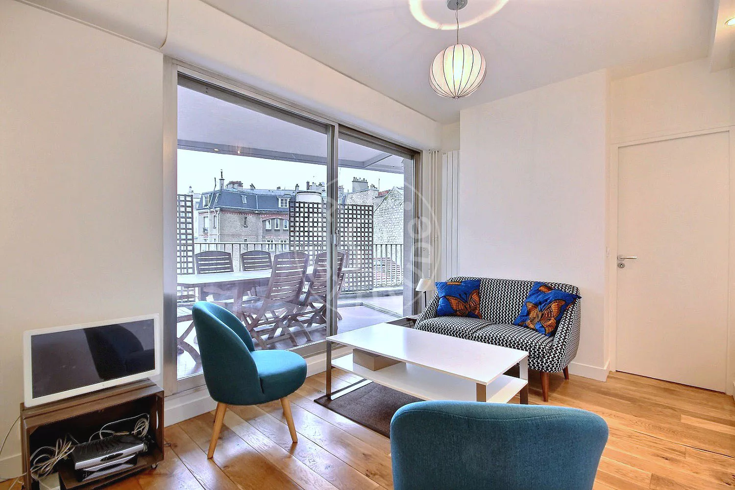 Flat Rue Le Marois in Paris
