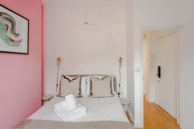 Flat Great Titchfield Street in City of Westminster