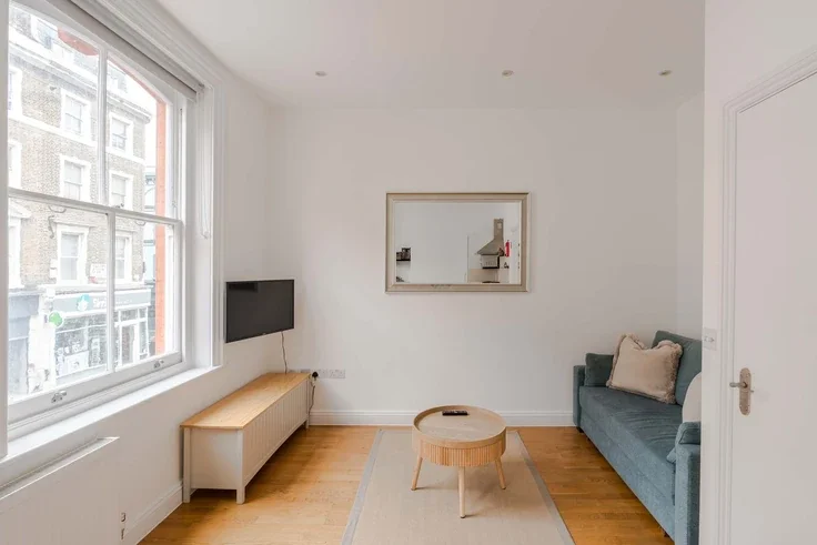Flat Great Titchfield Street in City of Westminster
