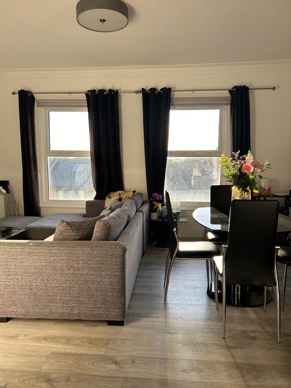 Room Garratt Lane in Greater London