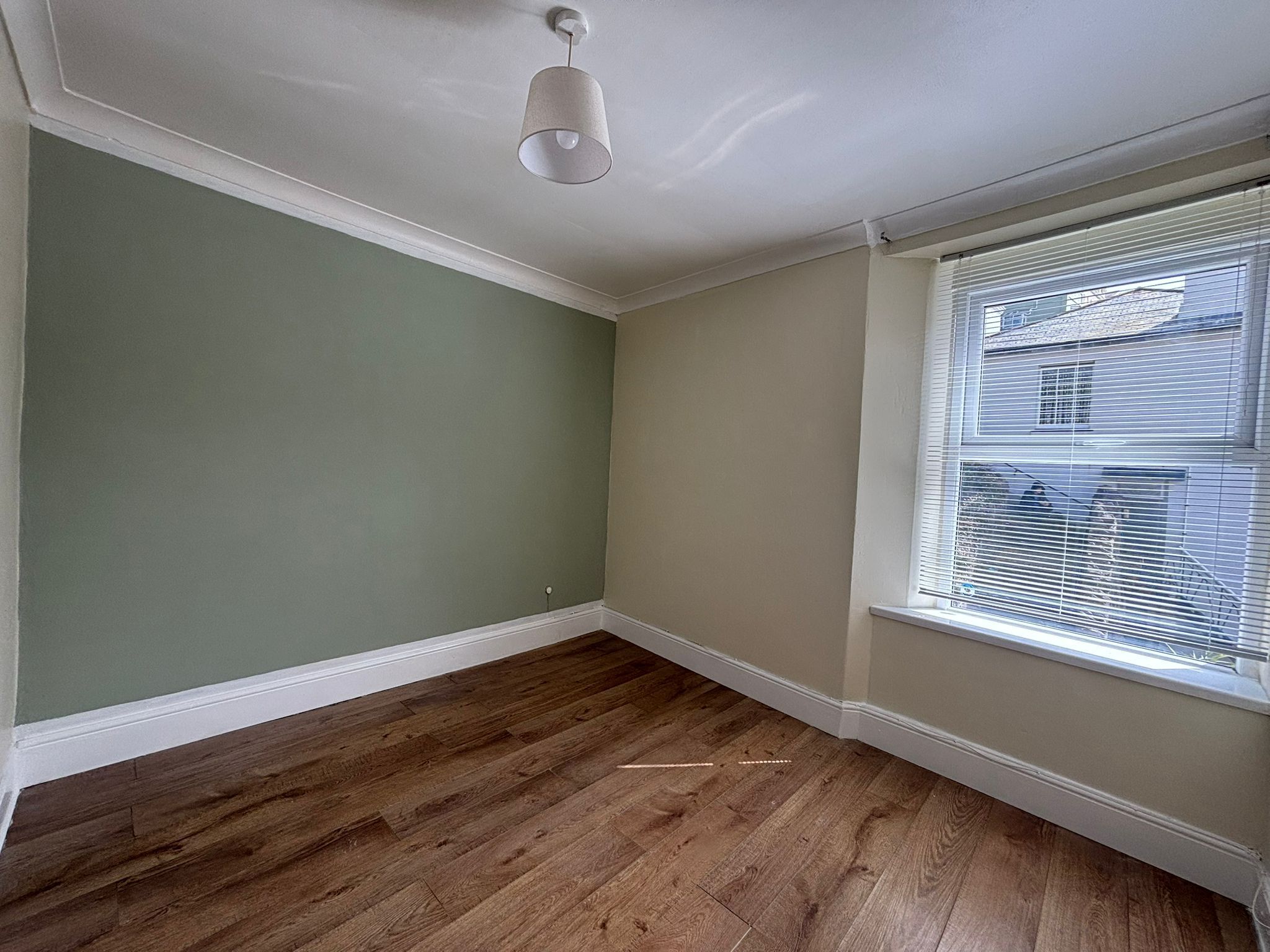 Flat Madrepore Road in Torquay