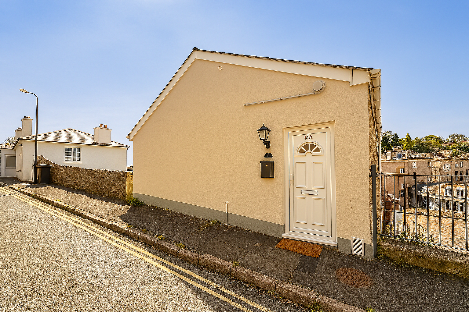 Flat Madrepore Road in Torquay