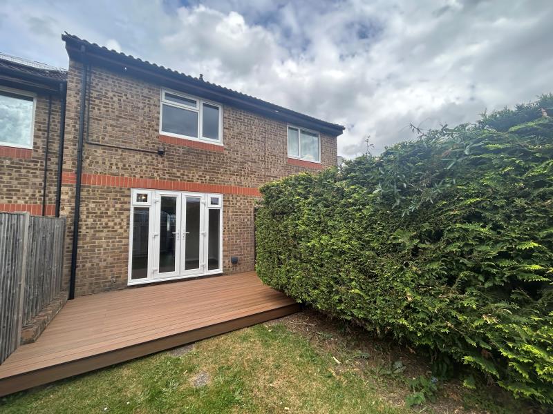 House Colburn Crescent in Guildford