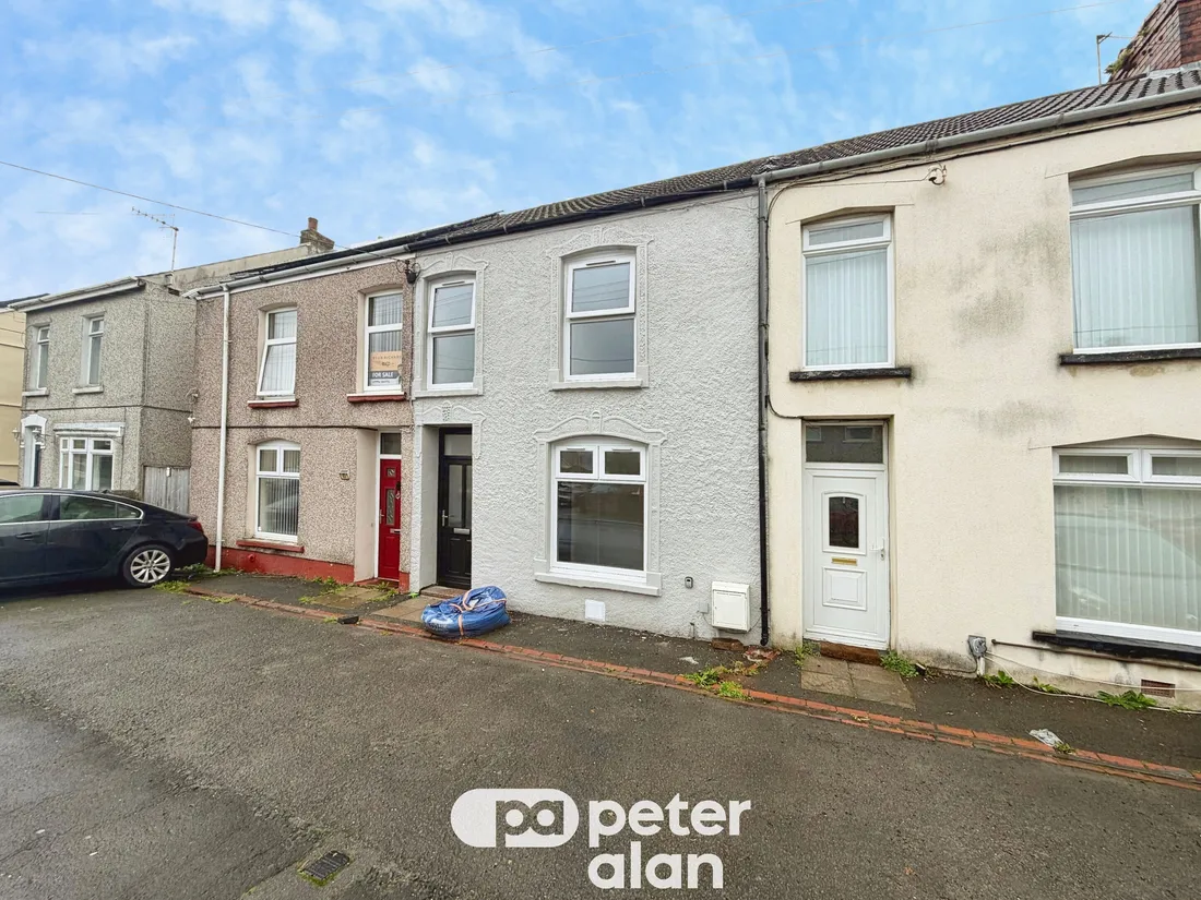 House Frampton Road in Upper Loughor