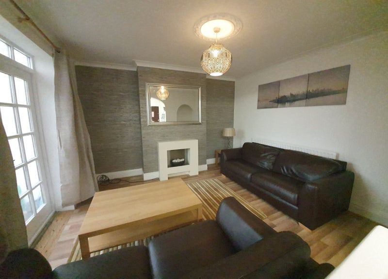 Room St Anne's Road in Leeds