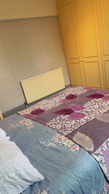 Room Allenswood Road in Greater London
