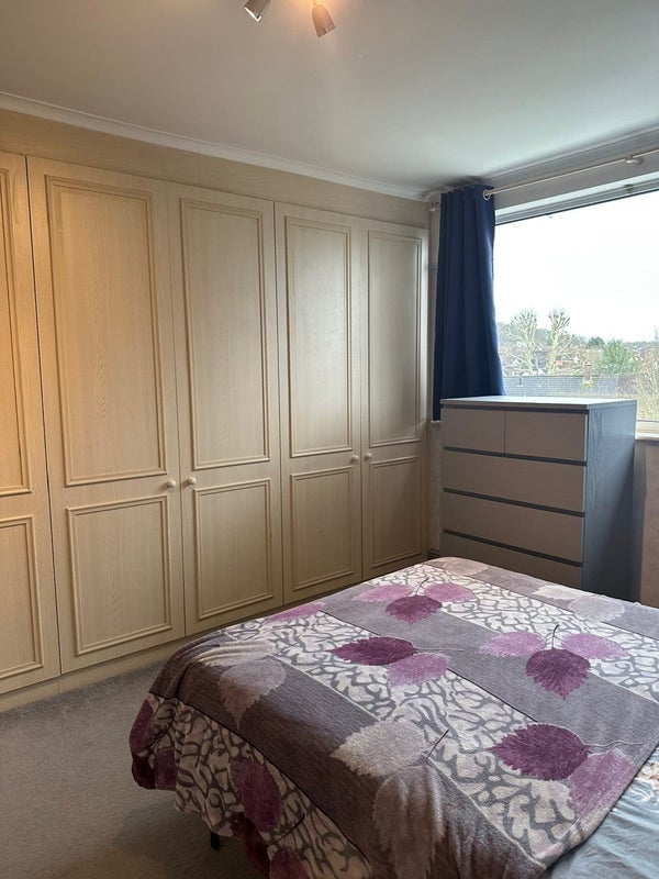 Room Allenswood Road in Greater London