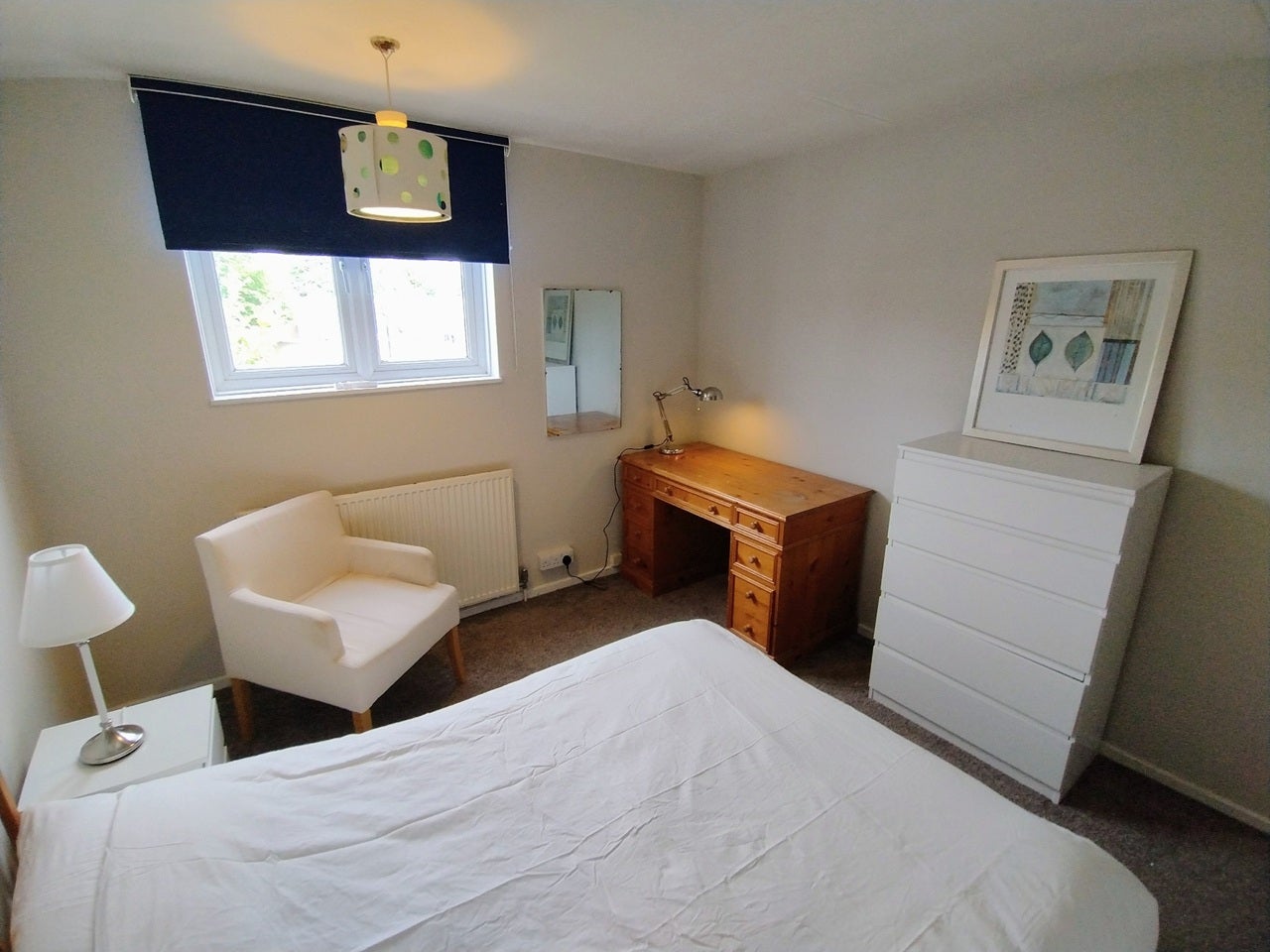 Room Chaucer Road in Rushmoor