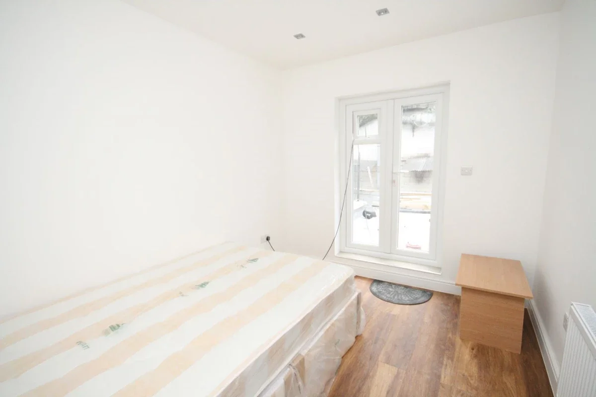 Flat Caledonian Road in Greater London